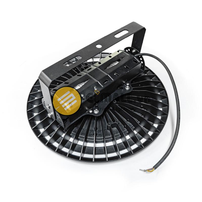 Đèn LED Chiếu Sáng Sân Pickleball 200W BY236